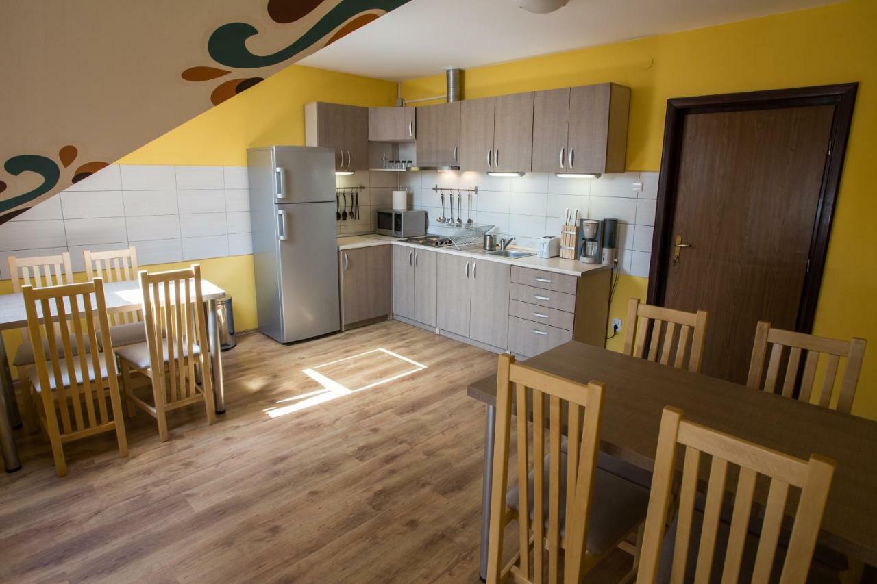 Camere De Inchiriat Hatuica מראה חיצוני תמונה