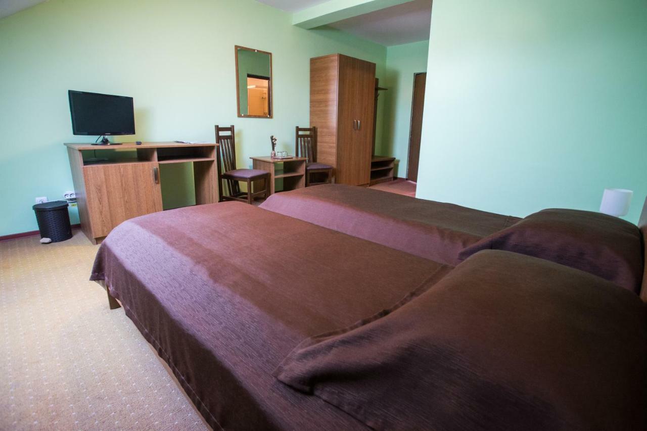 Camere De Inchiriat Hatuica מראה חיצוני תמונה